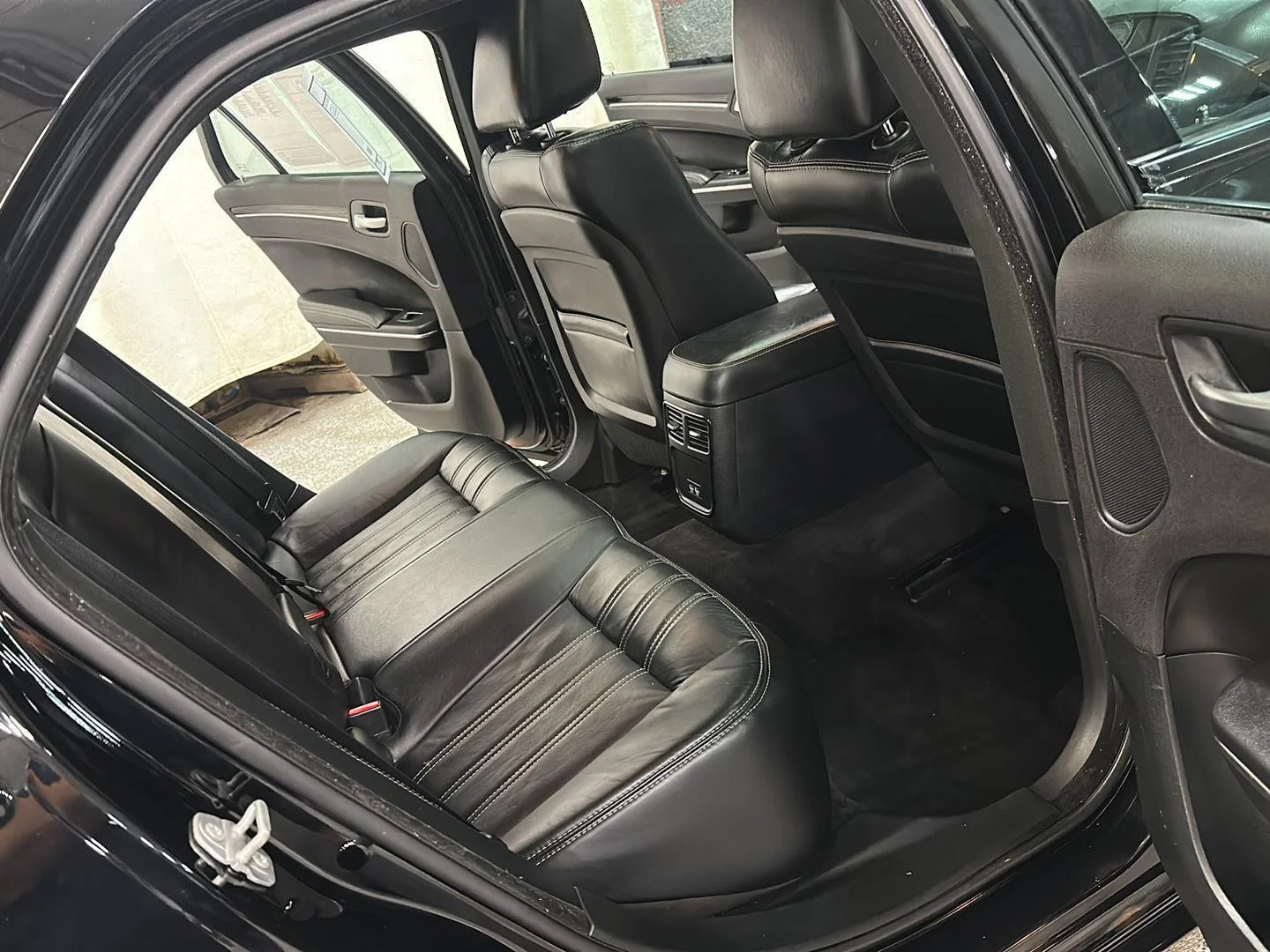 Used 2017 Gloss Black Chrysler 300S image 33