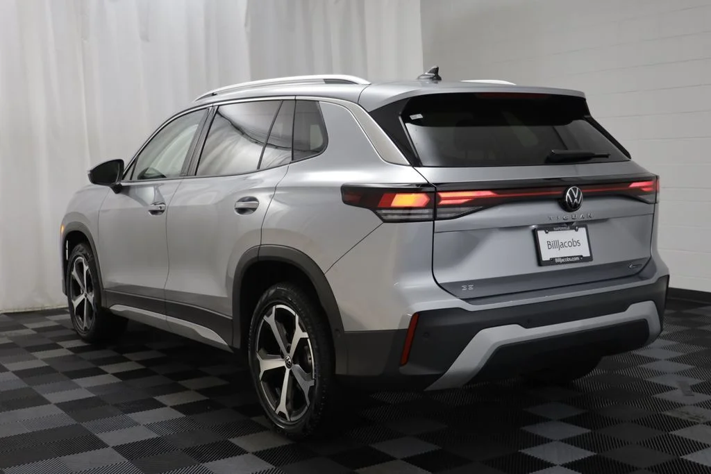 New 2026 Silver Volkswagen 2.0T SE image 15