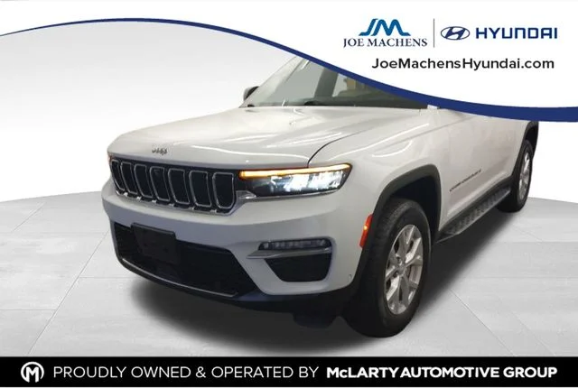 Used 2023 White Jeep Limited image 2