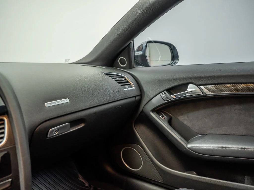 Used 2013 Daytona Gray Pearl Audi 4.2 image 32