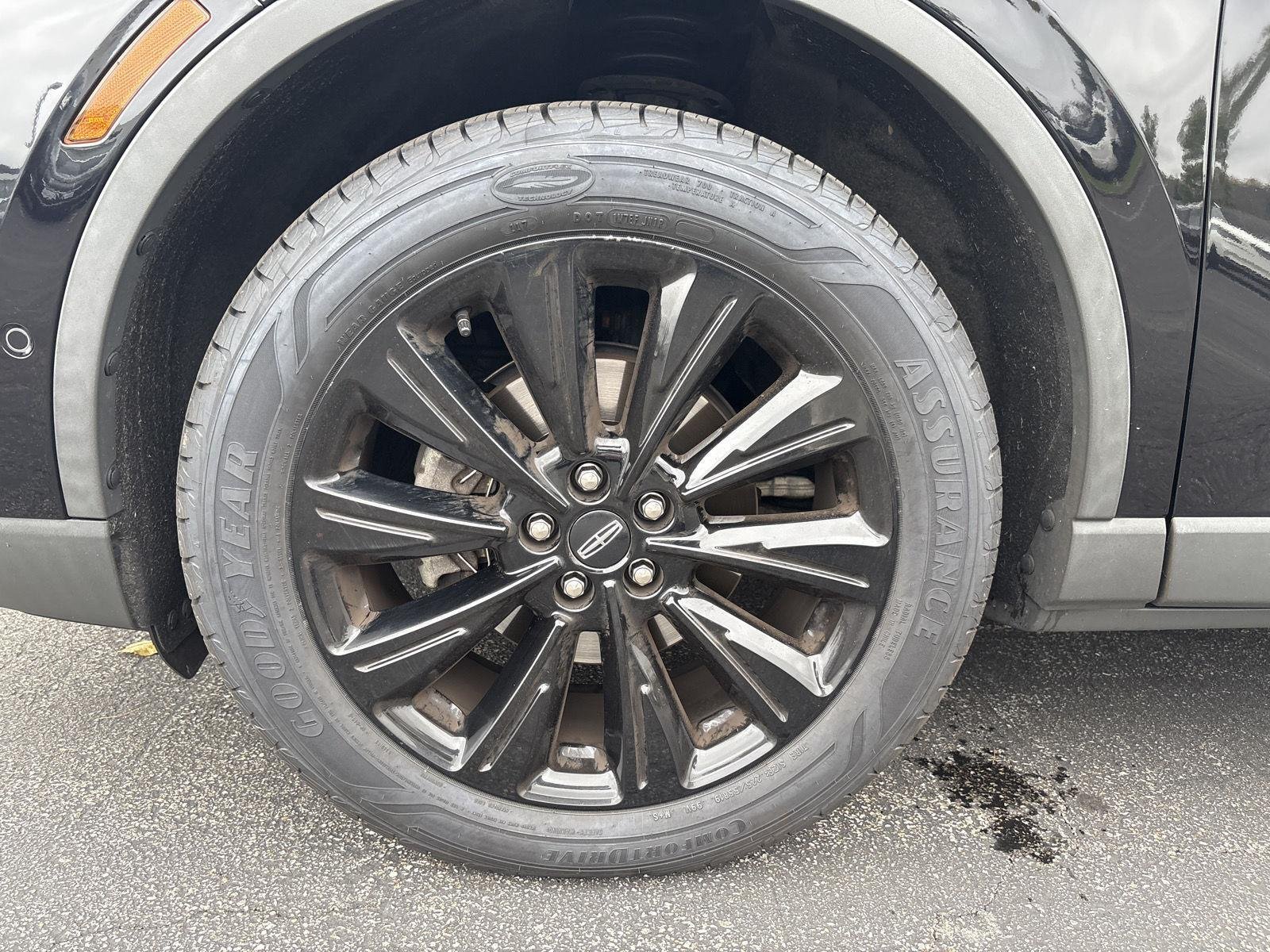 Used 2020 Infinite Black Lincoln Reserve image 4