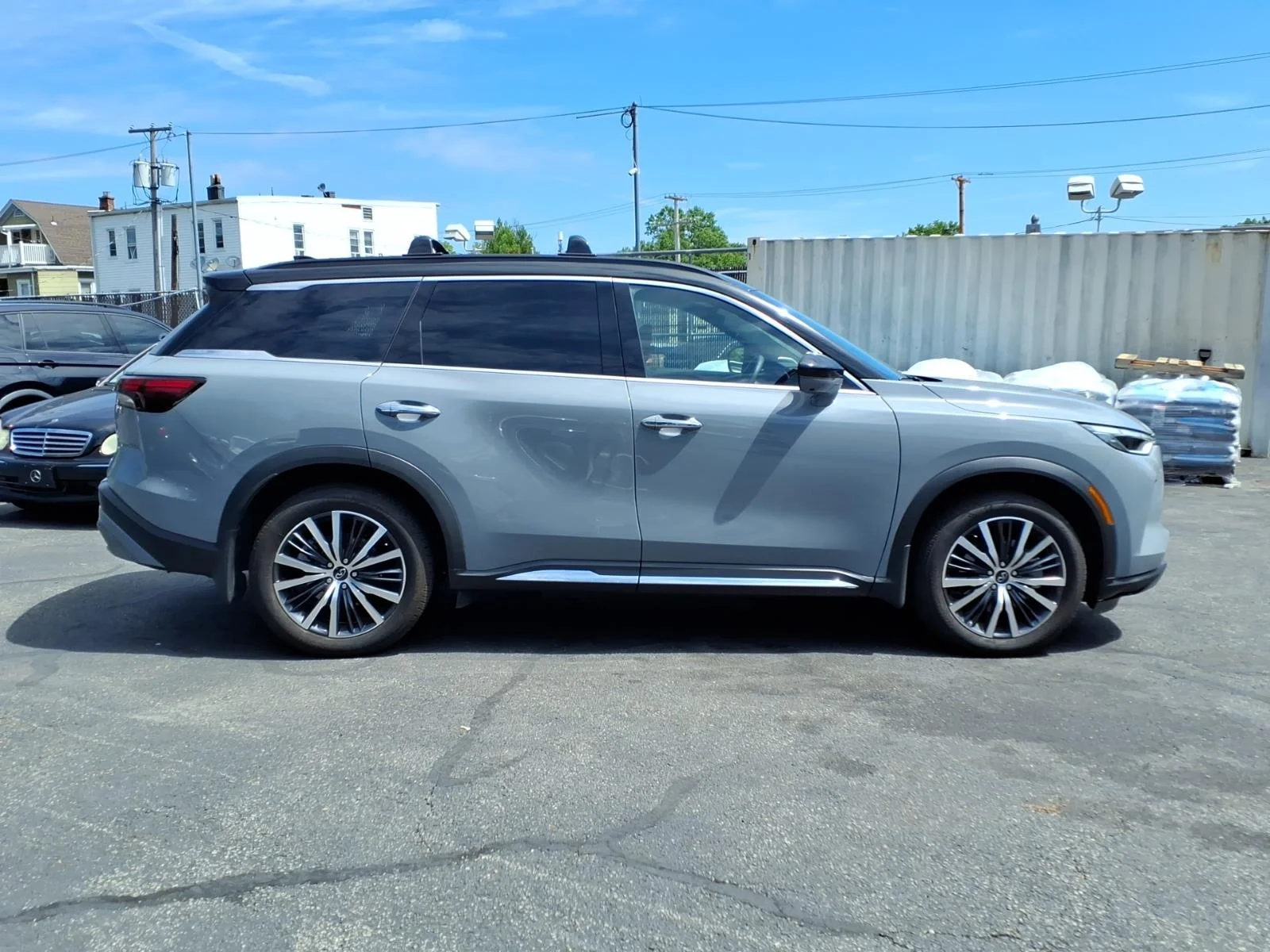 Certified Used 2025 Gray INFINITI Autograph image 5
