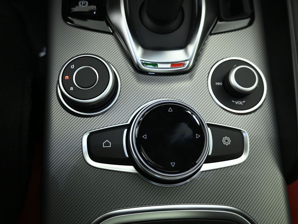 2026 ALFA ROMEO GIULIA (952) - Image 14