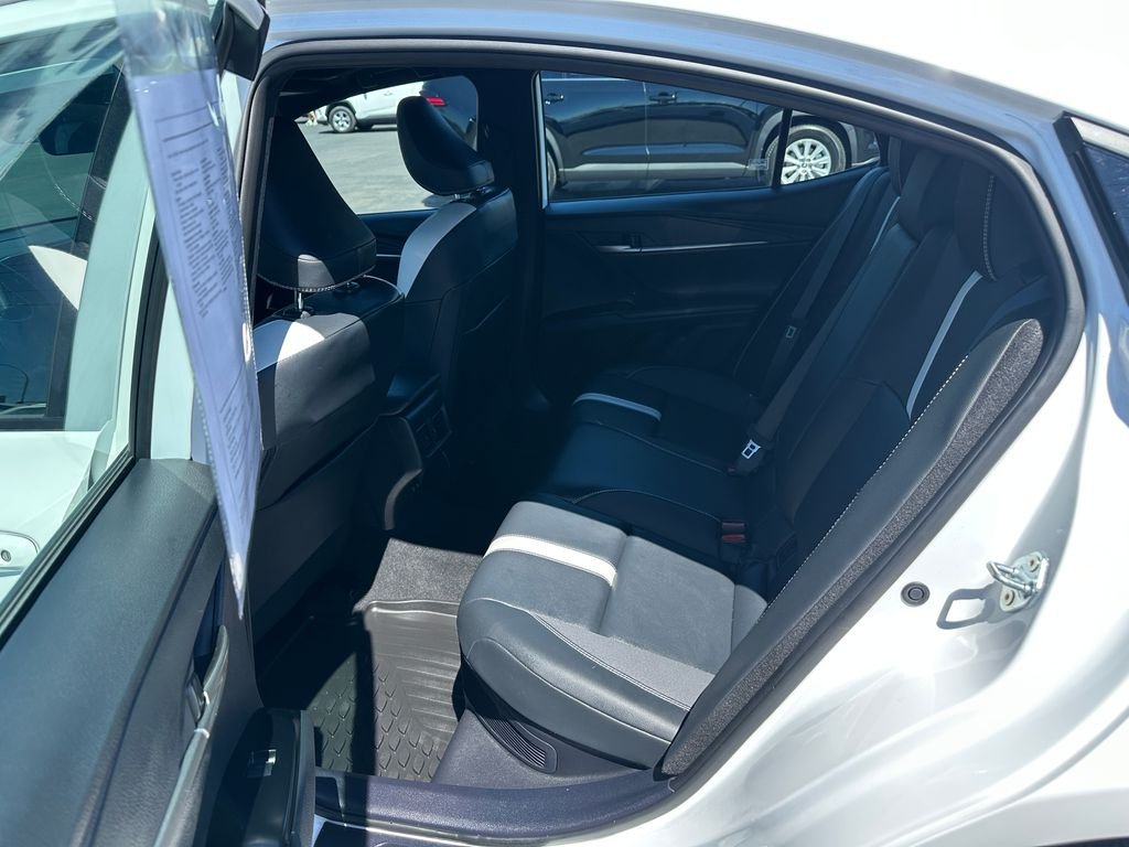 Used 2025 Ice Toyota SE image 14