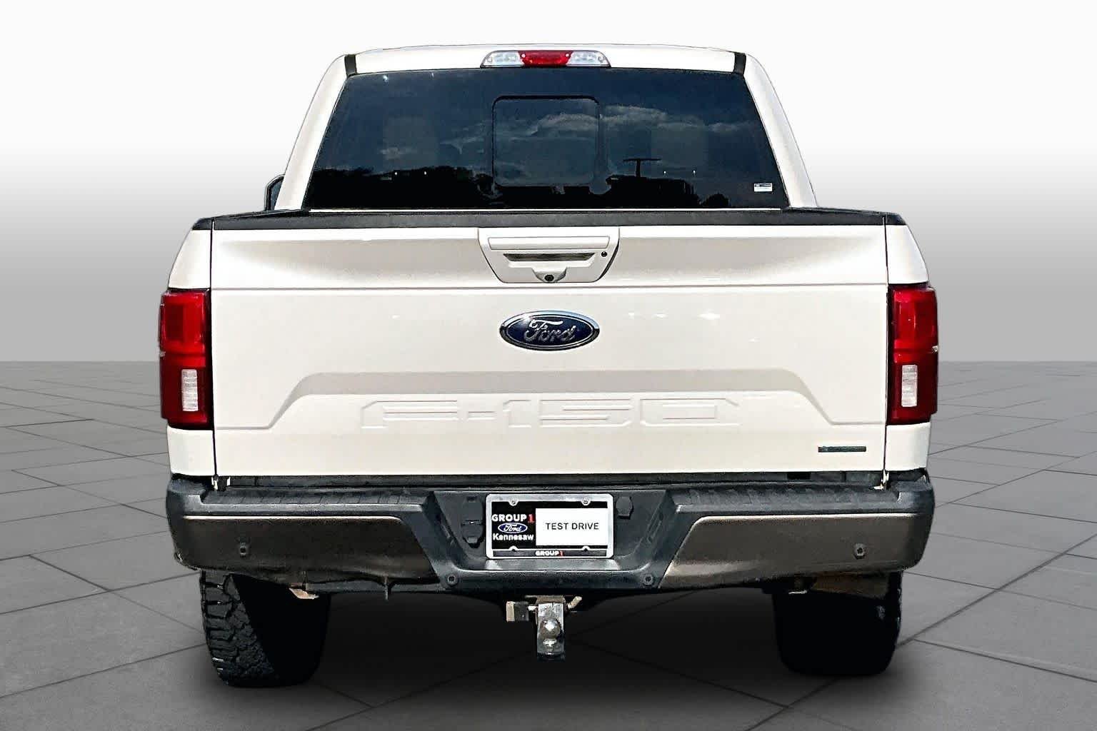 Used 2018 White Platinum Metallic Tri-Coat/Stone Gray Ford LARIAT image 5