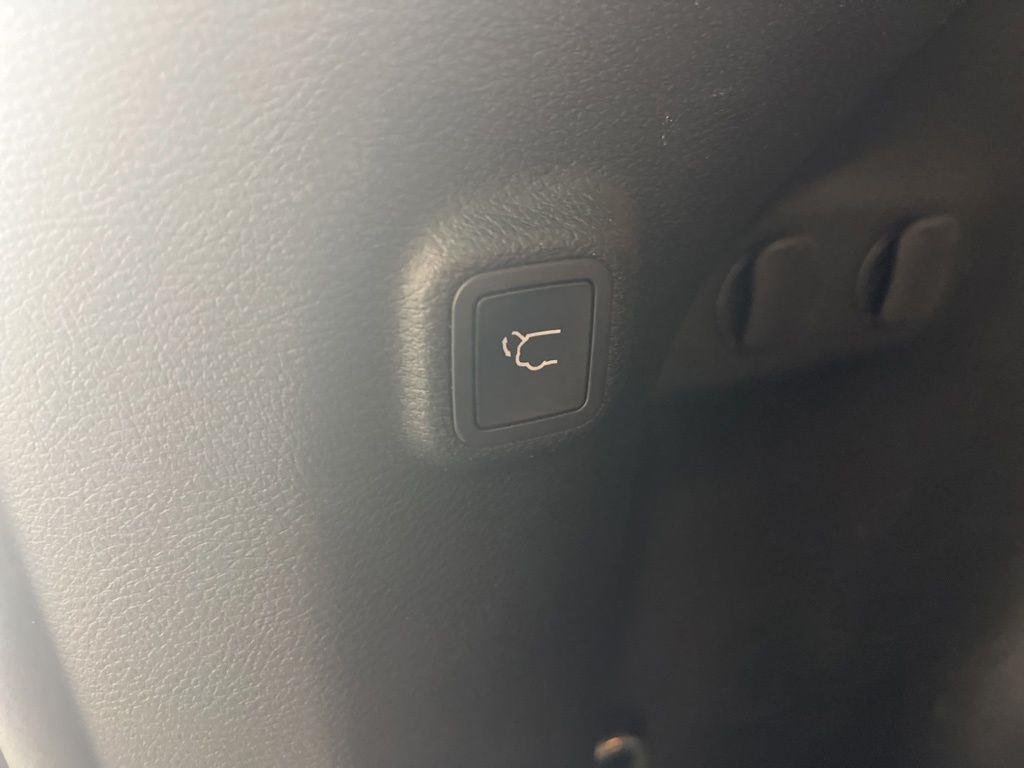 Used 2019 Billet Silver Metallic Clearco Jeep Limited image 20