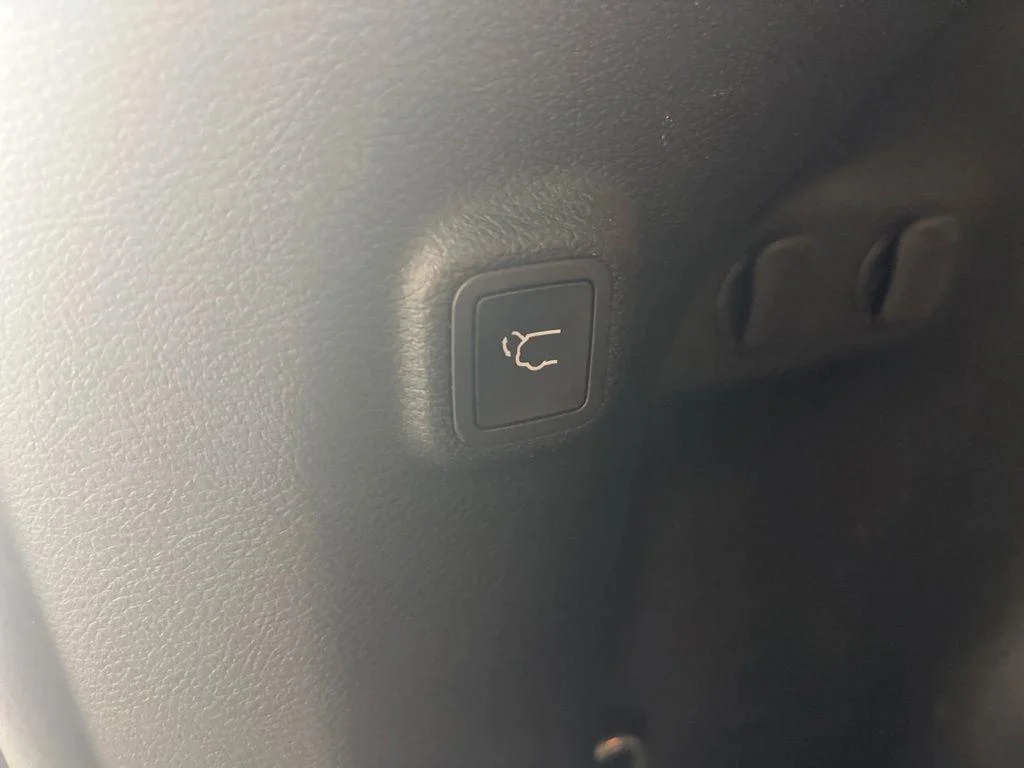 Used 2019 Billet Silver Metallic Clearco Jeep Limited image 20