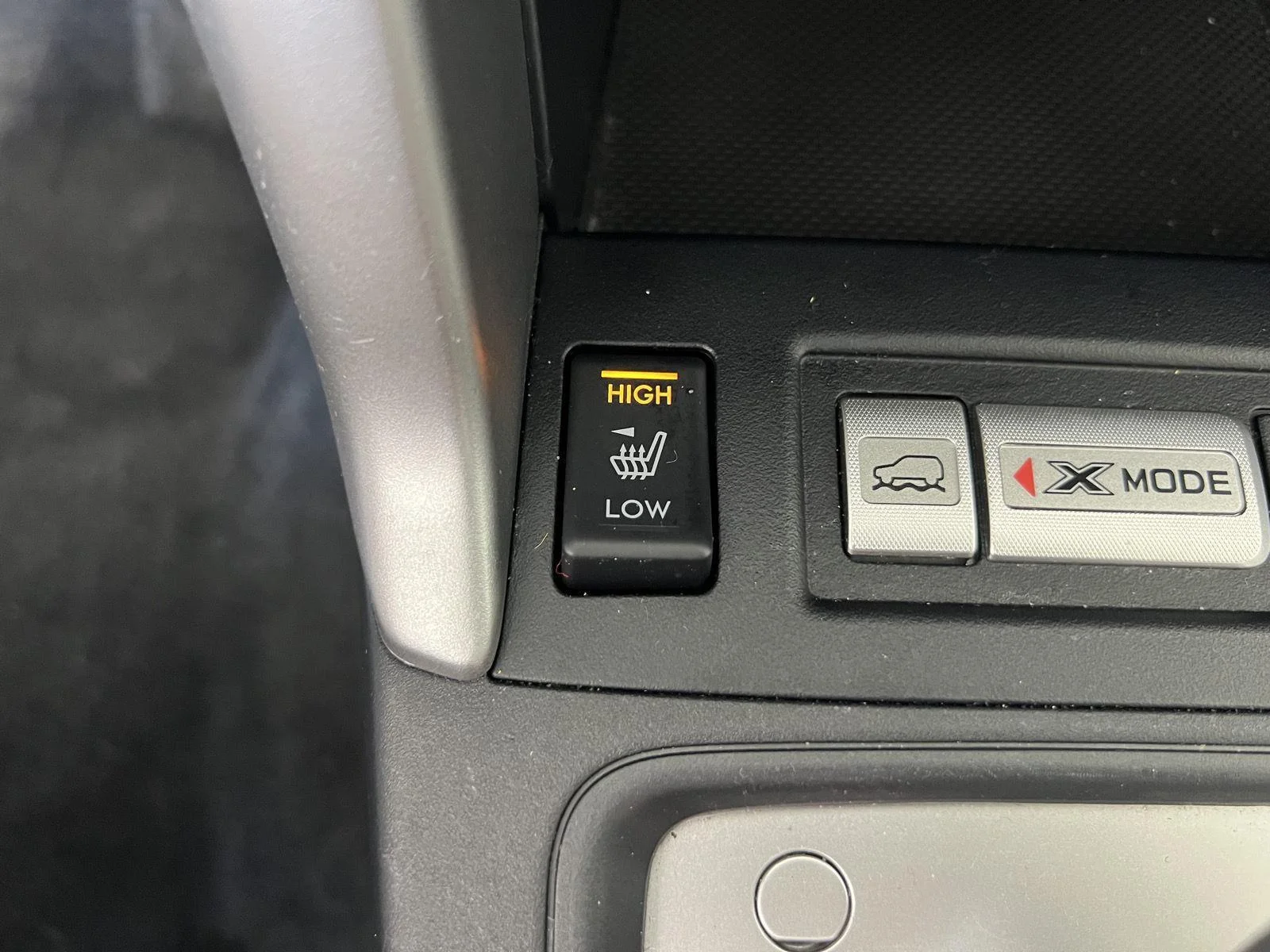 Used 2018 Crystal White Pearl Subaru Premium image 22