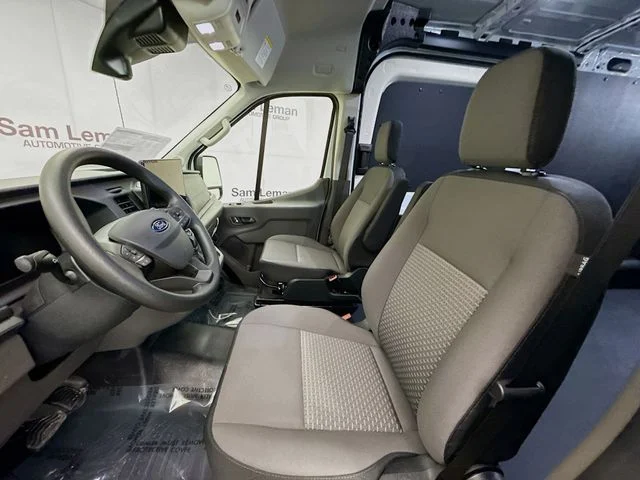 New 2026 Oxford White Ford Cargo Van image 19