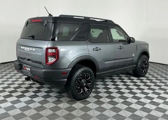 Used 2021 Carbonized Gray Metallic Ford Outer Banks image 7