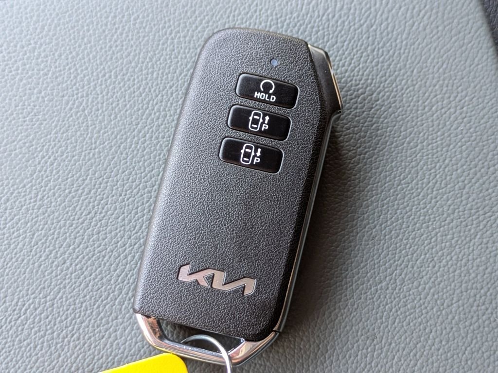 New 2025 Jungle Green Kia X-Line Prestige image 46