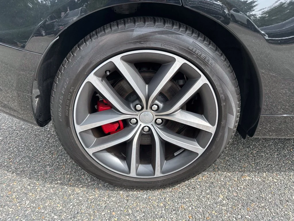 Used 2023 Black Land Rover First Edition image 27