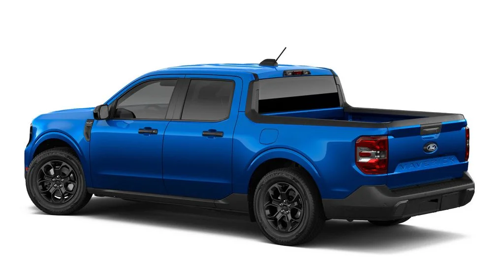 New 2026 Velocity Blue Ford XLT image 2