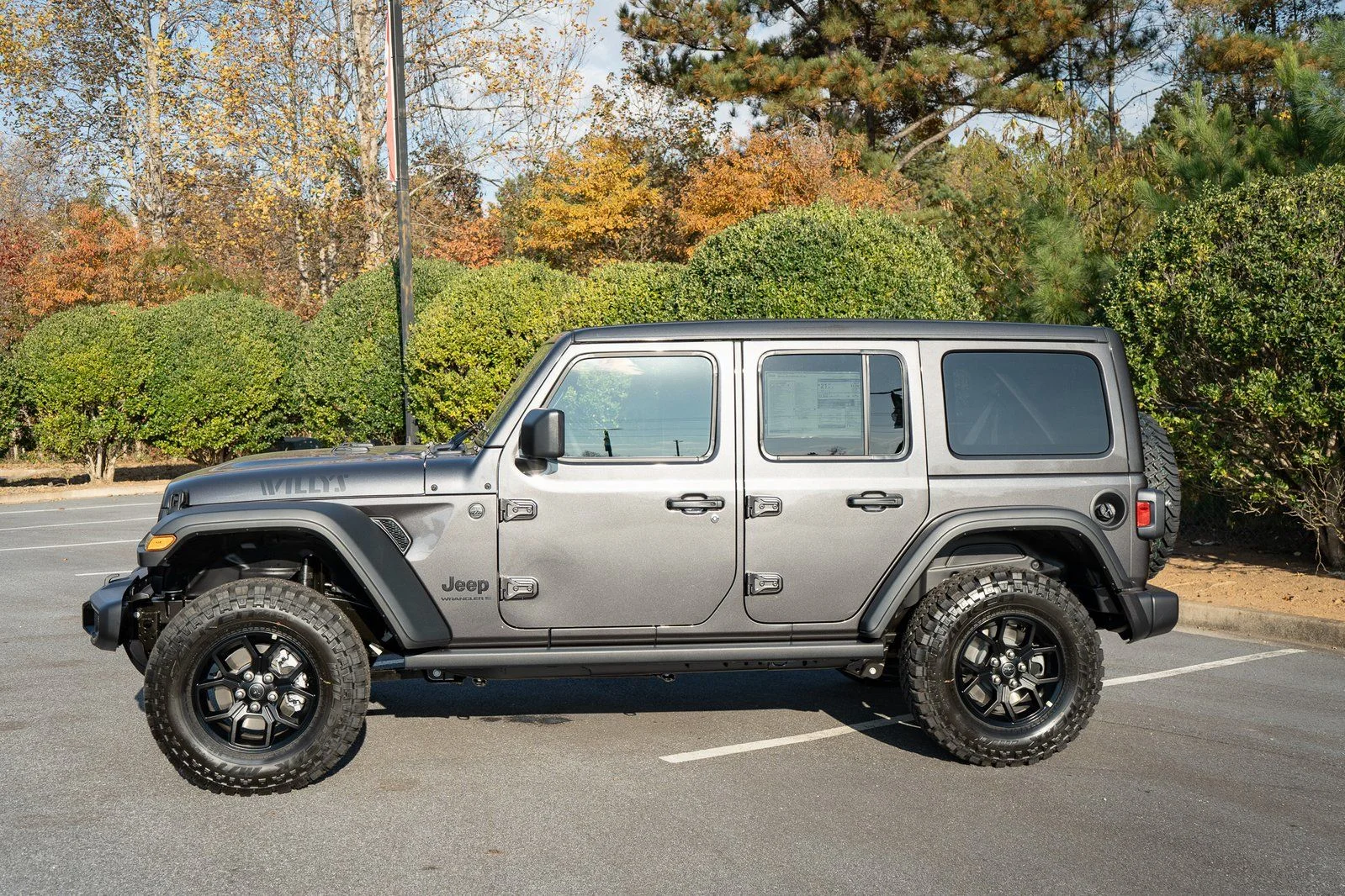 New 2026 Granite Crystal Metallic Clear-Coat Exterior Paint Jeep Willys image 5