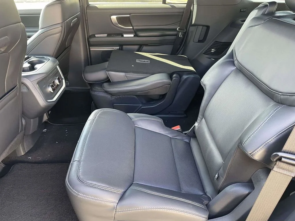 New 2026 Space Silver Metallic Ford Platinum® image 12