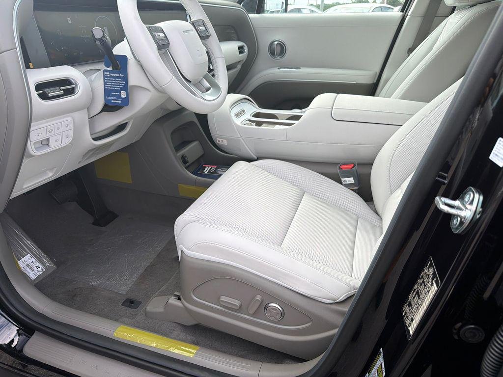 New 2026 Black Hyundai Blue SEL Premium 8P image 9