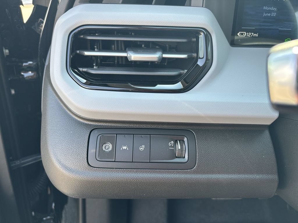 2027 Chevrolet Bolt LT - Photo 18
