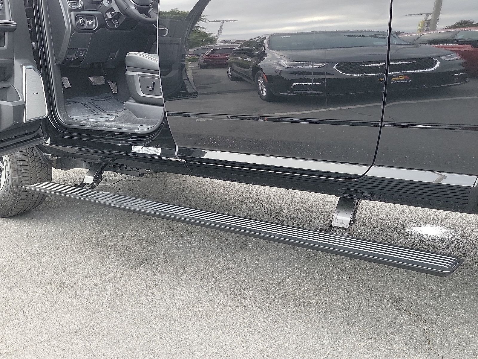 2026 RAM 2500 Laramie - Photo 16