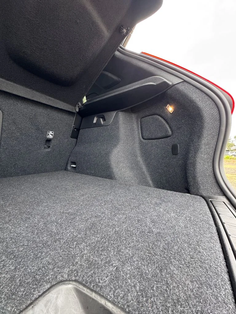 2024 Volvo XC40 Core - Photo 11