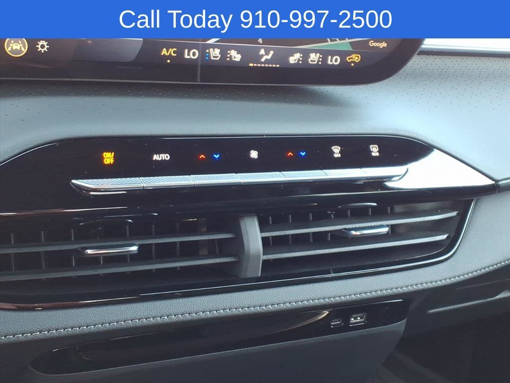 Used 2025 Moonstone Gray Metallic Buick Avenir image 17