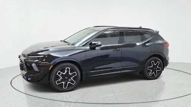 Used 2026 Black Chevrolet RS image 5