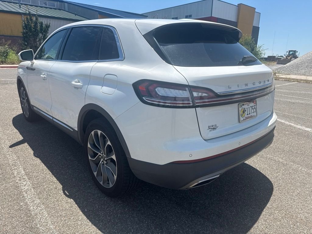 Used 2022 White Lincoln Reserve image 4
