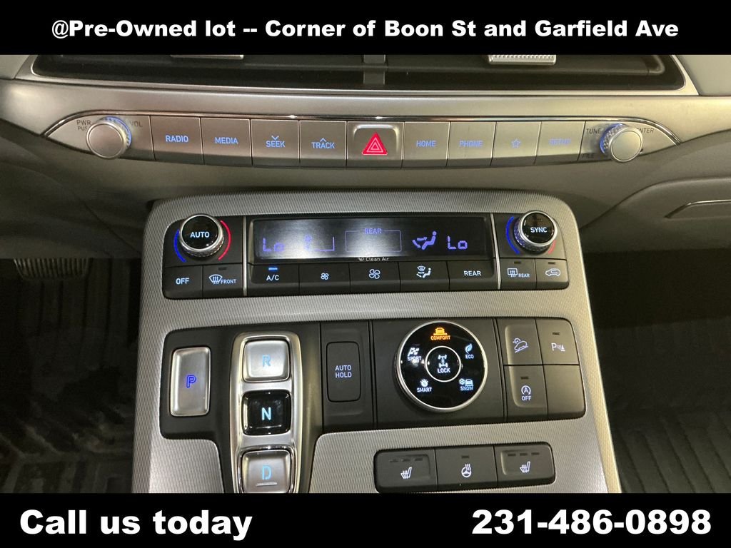 Used 2020 Black Hyundai SEL image 19
