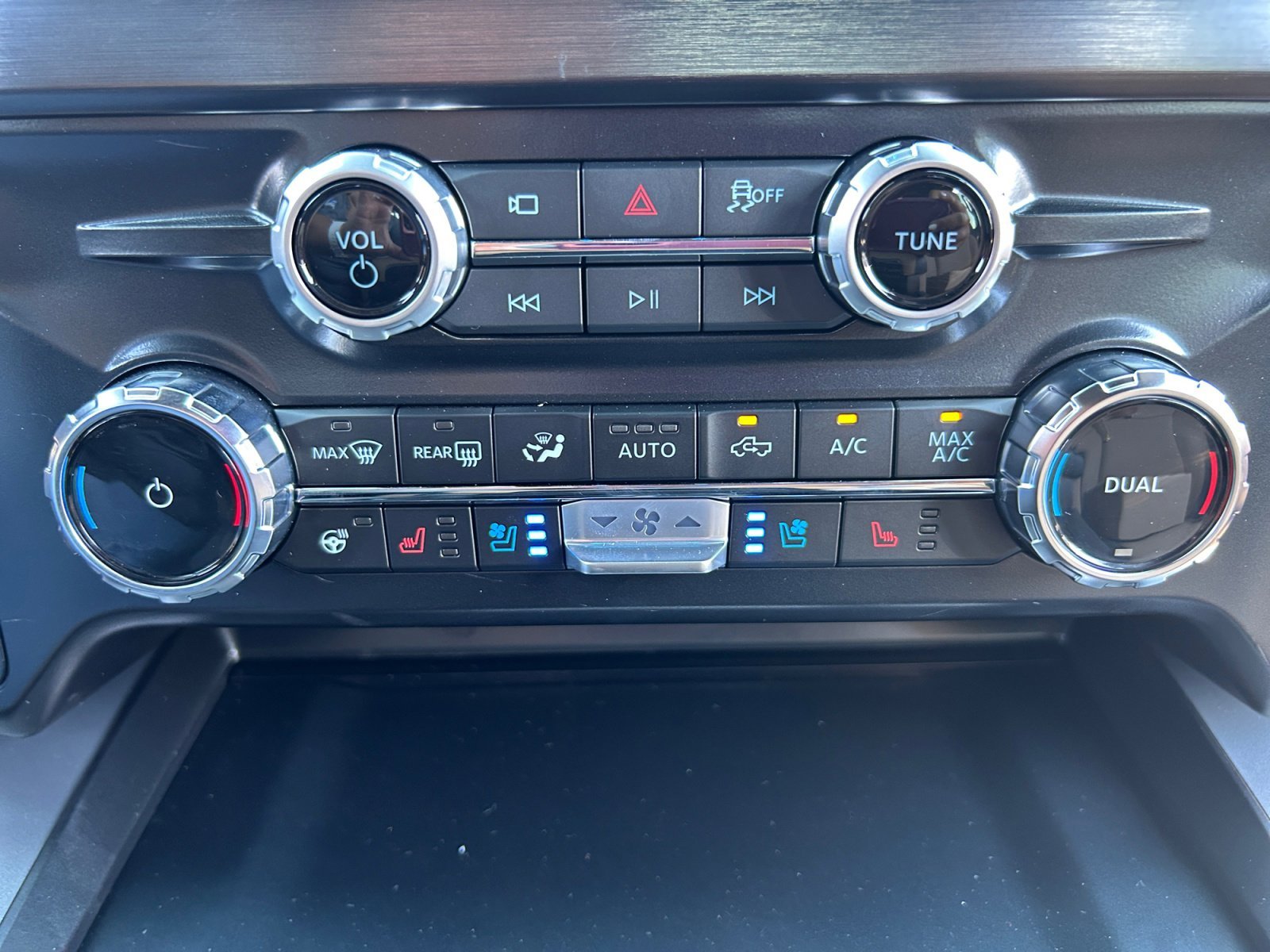 2026 Ford F-350 Super Duty Lariat - Photo 14
