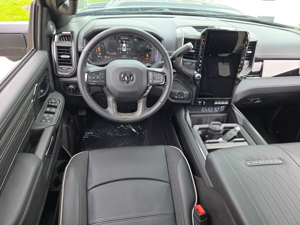 New 2026 Diamond Black Crystal Pearlcoat RAM Limited image 16