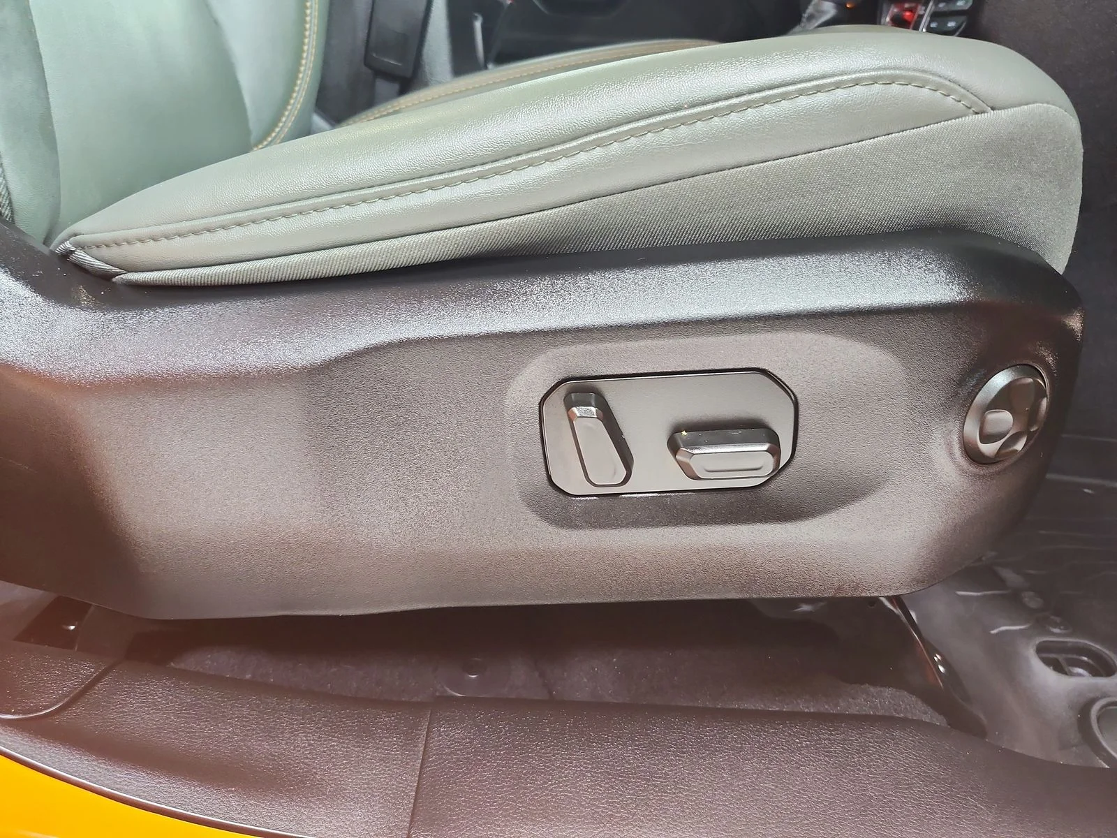 Used 2025 JOOSE Jeep Mojave image 44