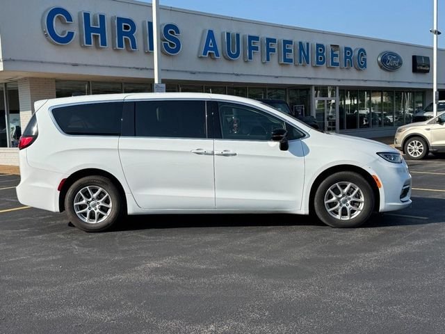 2024 Chrysler Pacifica