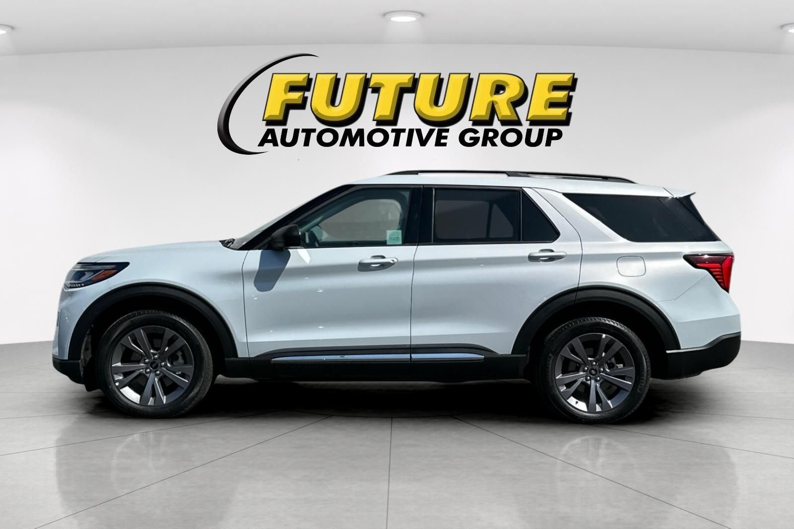 Used 2025 White Ford Active image 6