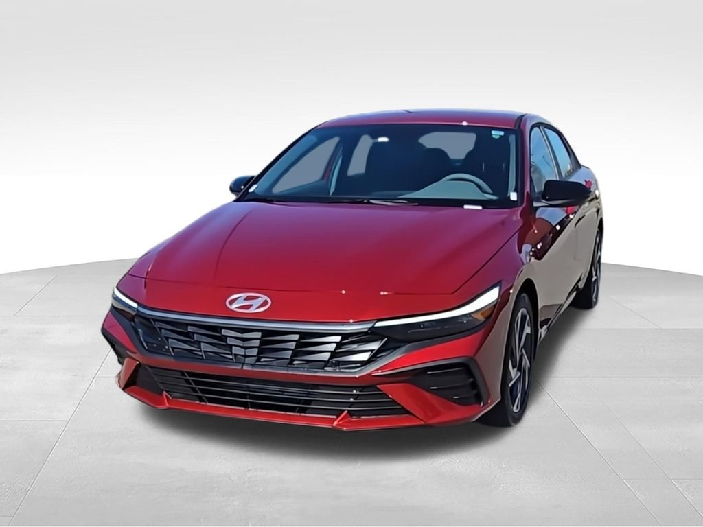 Used 2025 Red Hyundai SEL Sport image 3