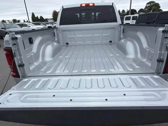 New 2026 Silver-Zynith Exterior Paint RAM Tradesman image 10