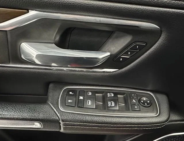 2021 RAM Ram 1500 Pickup Laramie - Photo 17