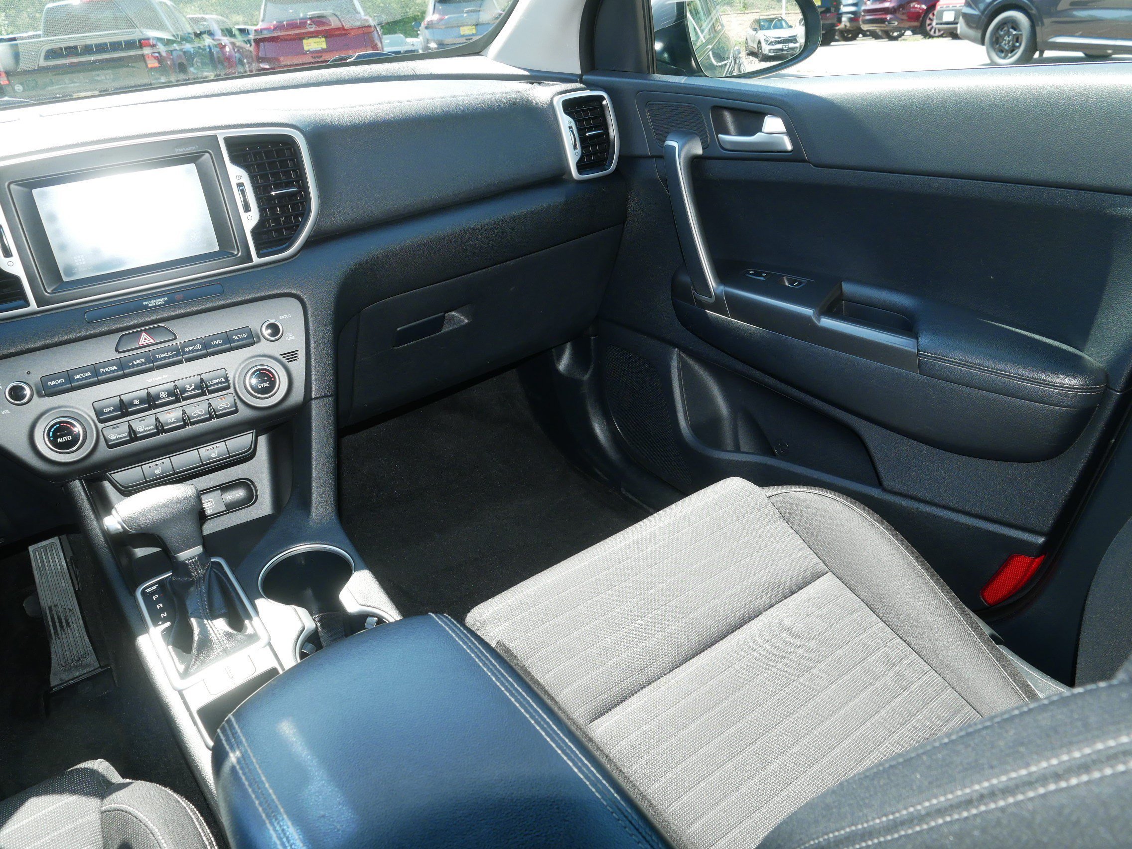 Used 2017 Mineral Silver Kia LX image 11
