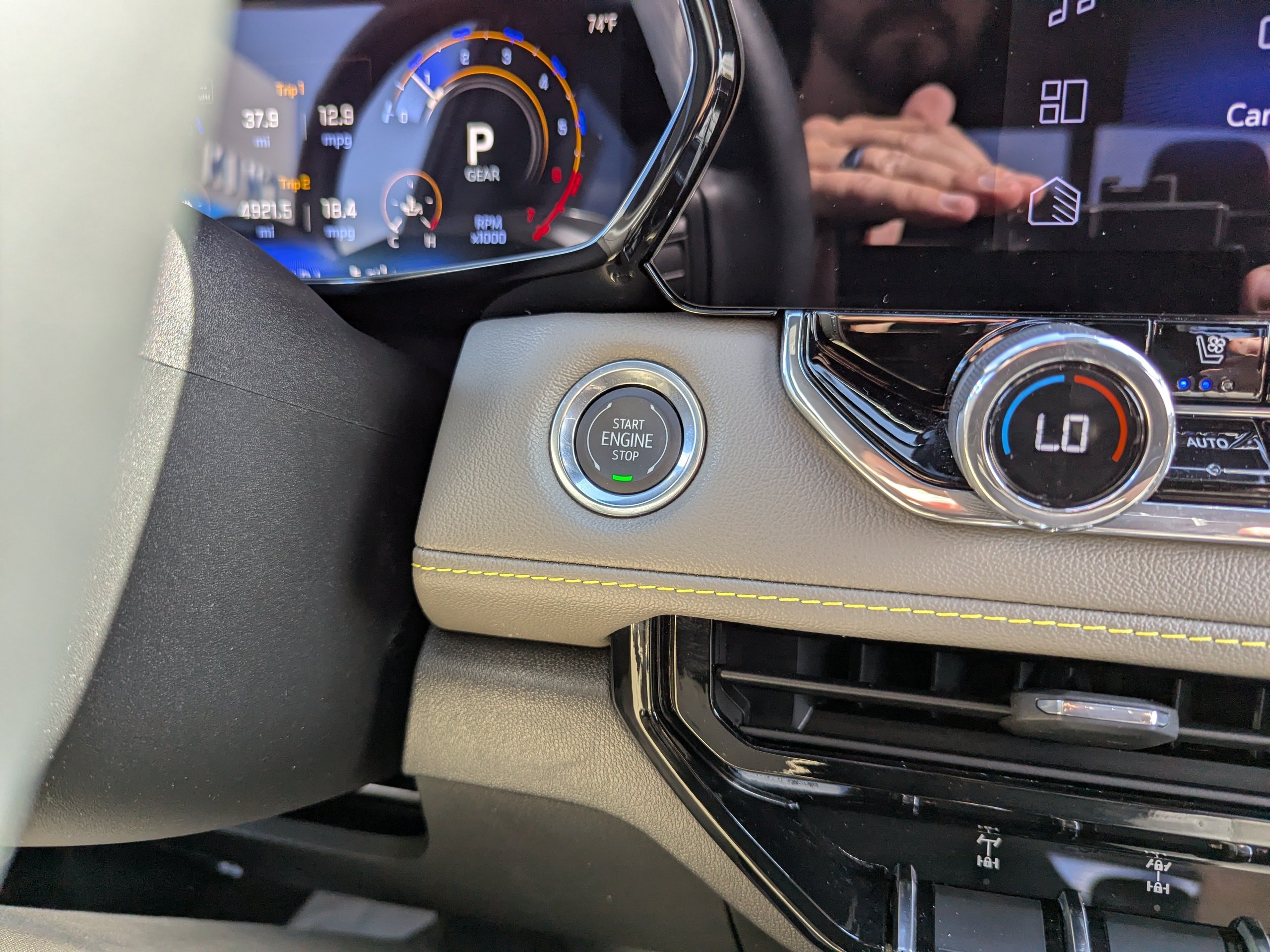 2026 Chevrolet Colorado ZR2 - Photo 19