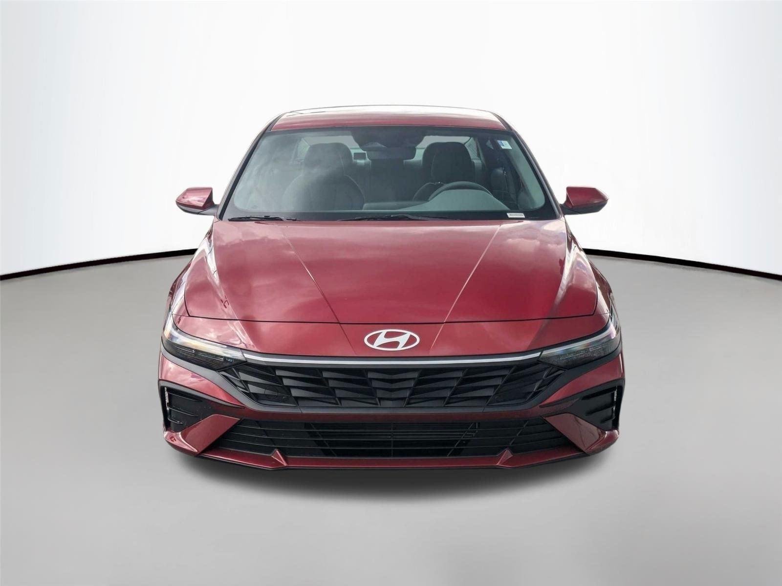 Used 2024 Ultimate Red Hyundai SE image 2