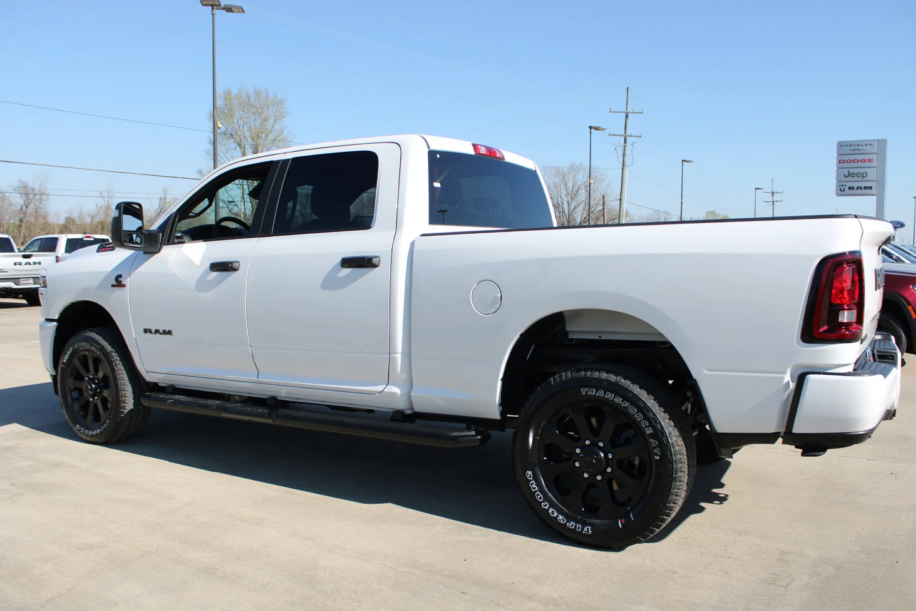 New 2026 Bright White Clear-Coat Exterior Paint RAM BIG HORN CREW CAB 4X4 image 34