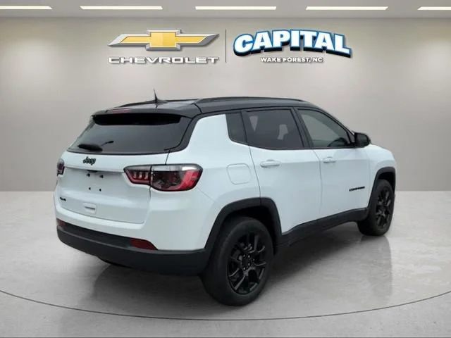 Used 2023 White Jeep Altitude 4x4 image 6