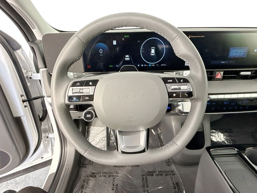 Used 2025 White Hyundai SEL image 11