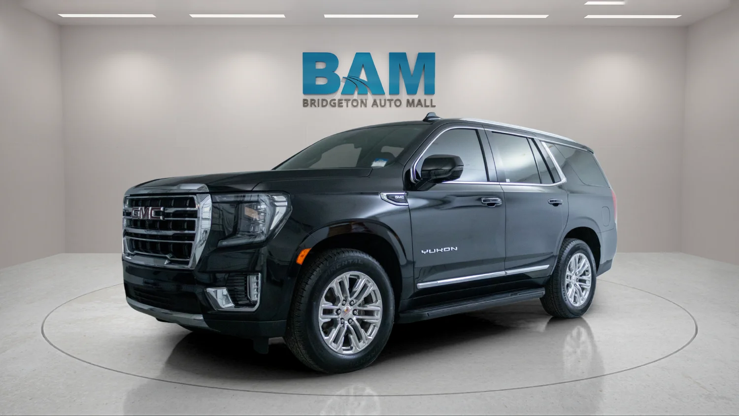 Used 2021 Black GMC SLT image 3