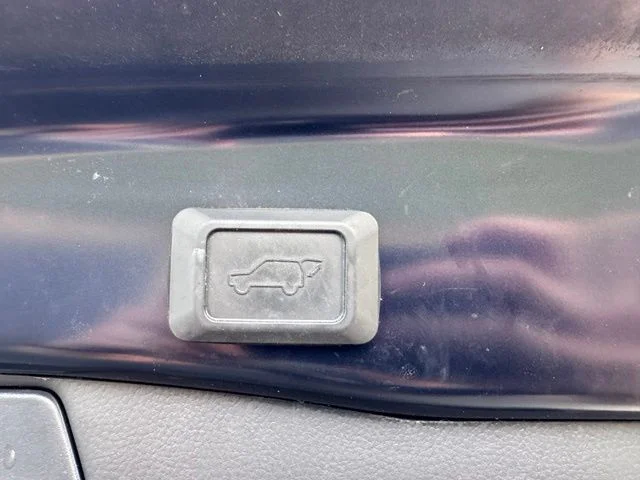 Used 2024  Toyota XLE Premium image 14