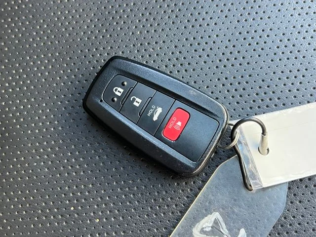 Used 2021 Wind Chill Pearl Toyota XSE V6 image 54