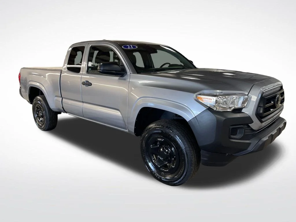 Used 2021 Silver Toyota SR image 7