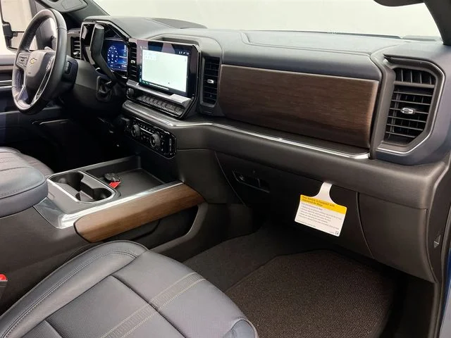 Used 2024 Blue Chevrolet High Country image 13