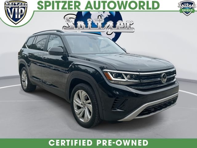 2022 Volkswagen Atlas 3.6L SE w/Tech 4MOTION's photo