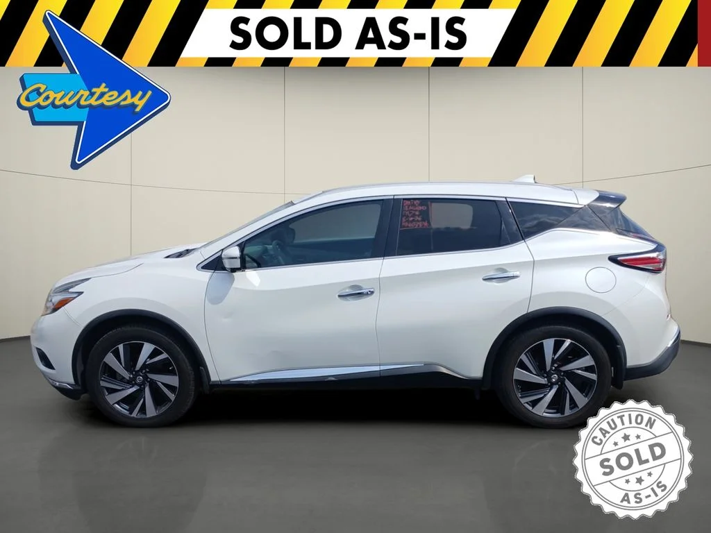 Used 2018 Pearl White Nissan Platinum image 4