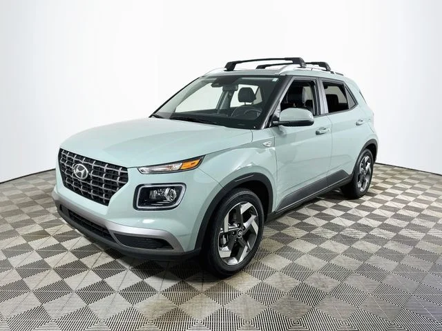 Certified Used 2025 Green Hyundai Limited image 7