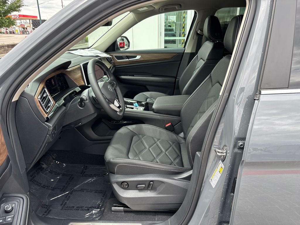 New 2026 Pure Gray Volkswagen SE w/Technology image 17